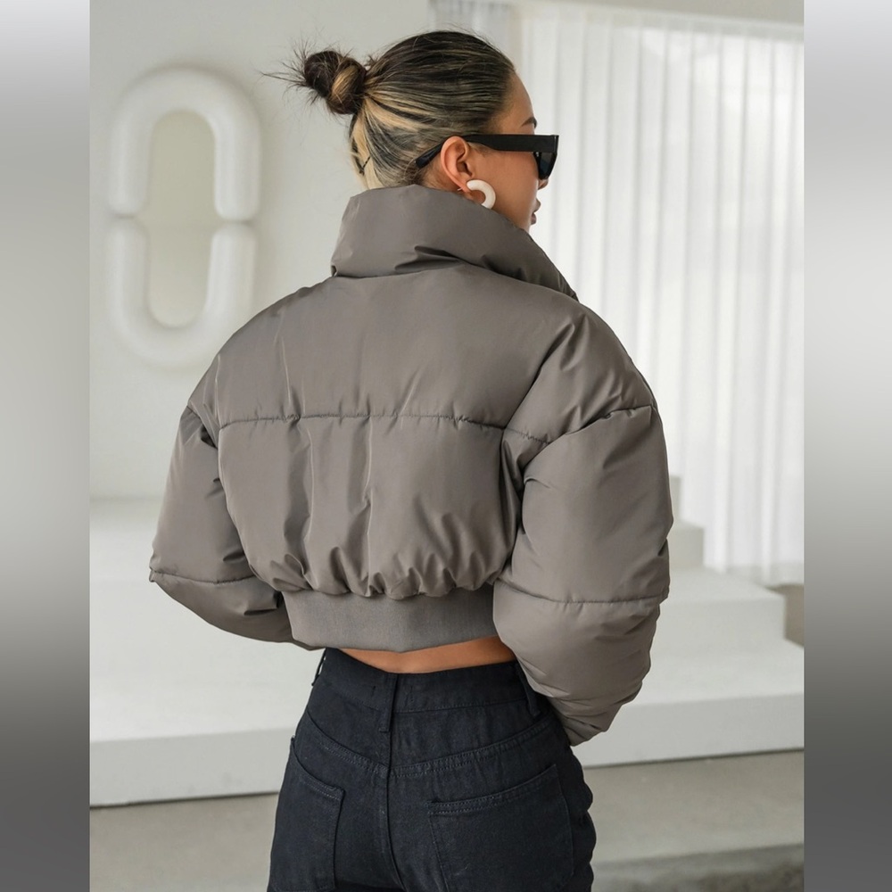 Dazy Drop Shoulder Cropped Puffer - Picture 2 of 5